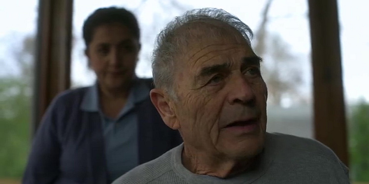 Robert Forster and Leander Suleiman in Amazing Stories (2020)