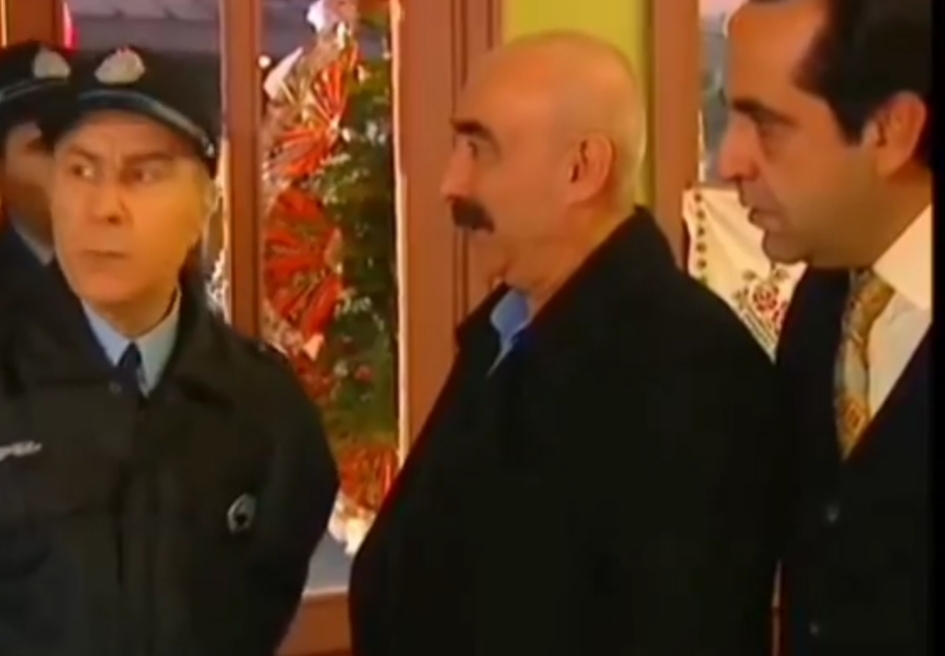 Mazhar Alanson, Sener Sen, and Özkan Ugur in Ikinci Bahar (1998)