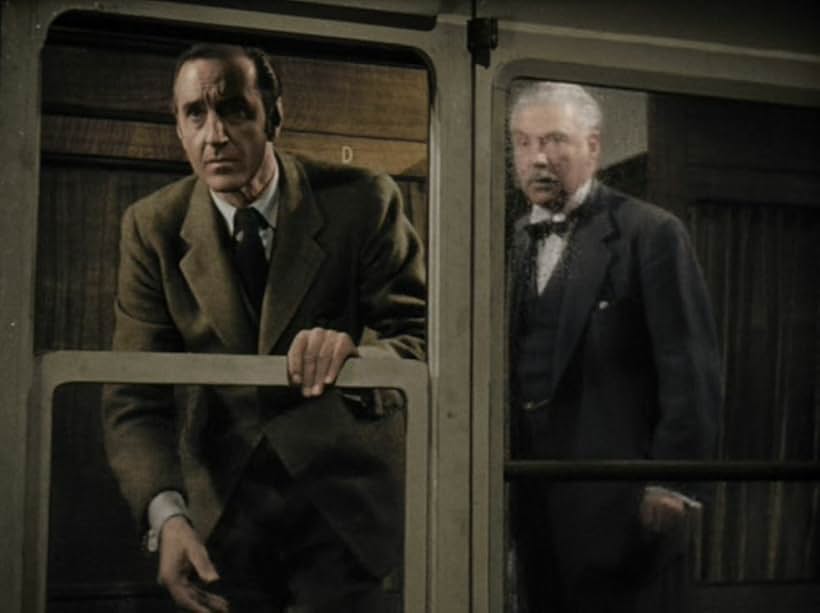 Basil Rathbone and Nigel Bruce in Terror by Night (1946)