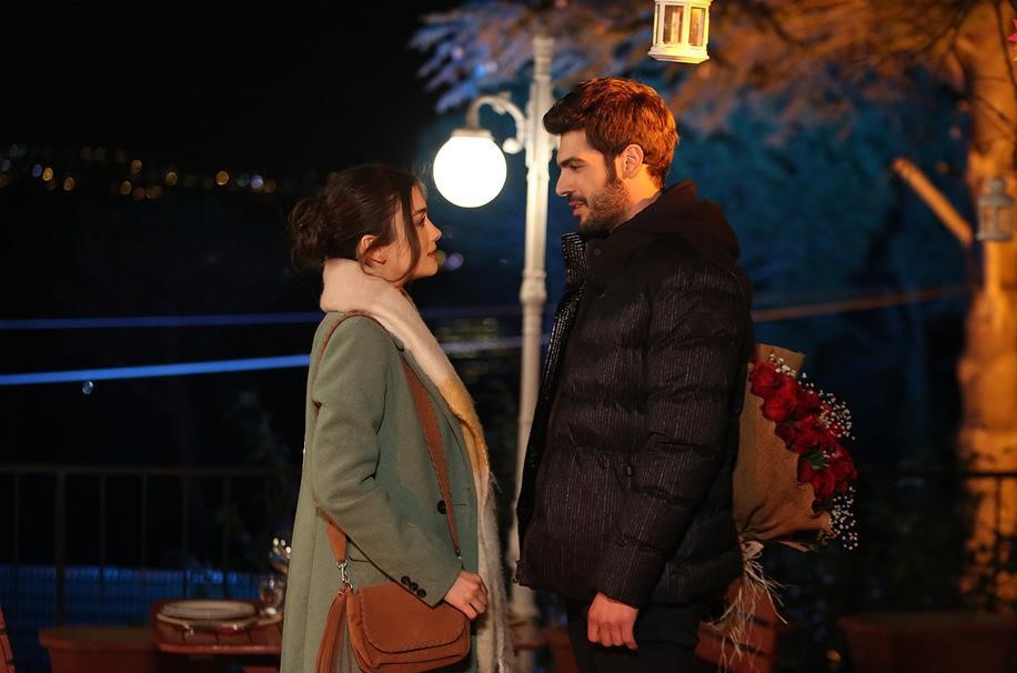 Özge Yagiz and Tolga Mendi in My Left Side (2020)