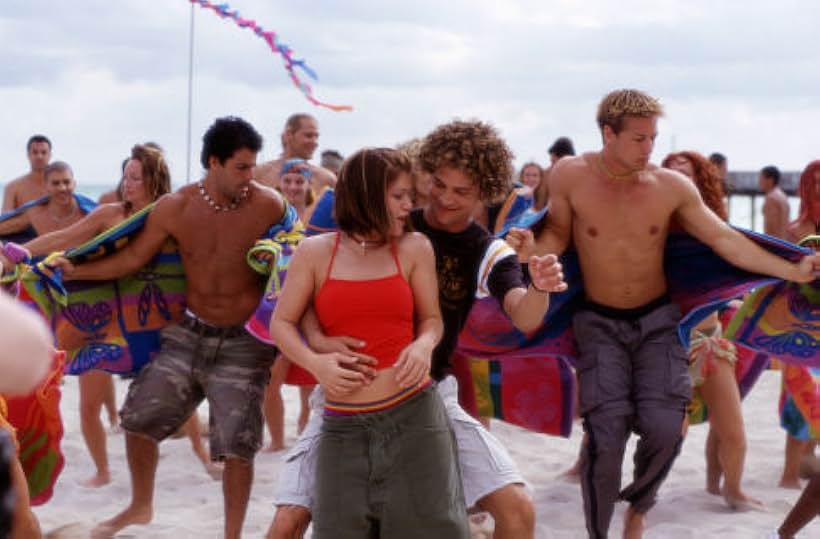 Kelly Clarkson and Justin Guarini in From Justin to Kelly (2003)