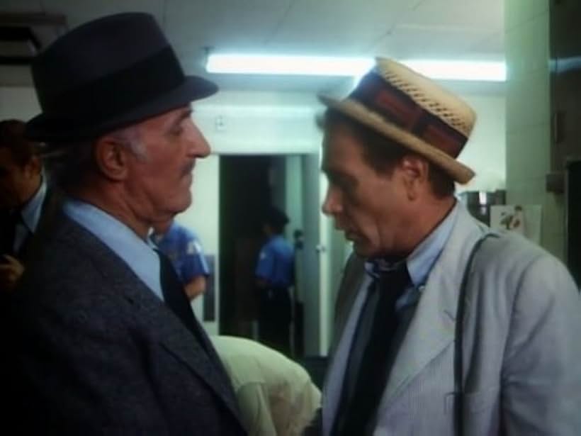 Darren McGavin and Keenan Wynn in Kolchak: The Night Stalker (1974)