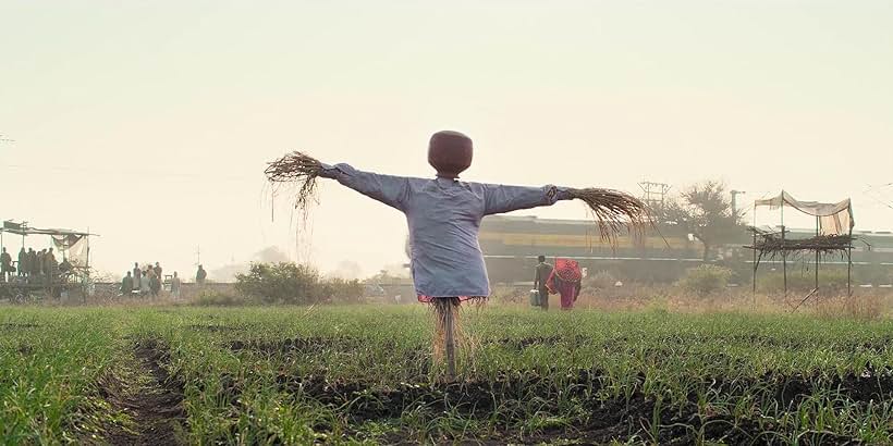 Sparsh Shrivastava and Nitanshi Goel in Laapataa Ladies (2023)