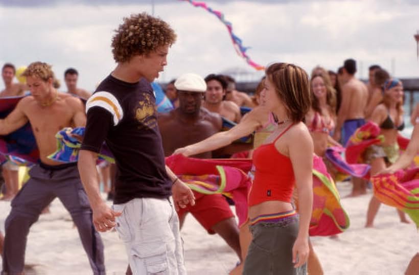 Kelly Clarkson and Justin Guarini in From Justin to Kelly (2003)