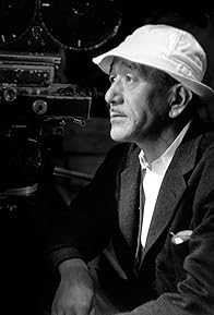 Primary photo for Yasujirô Ozu