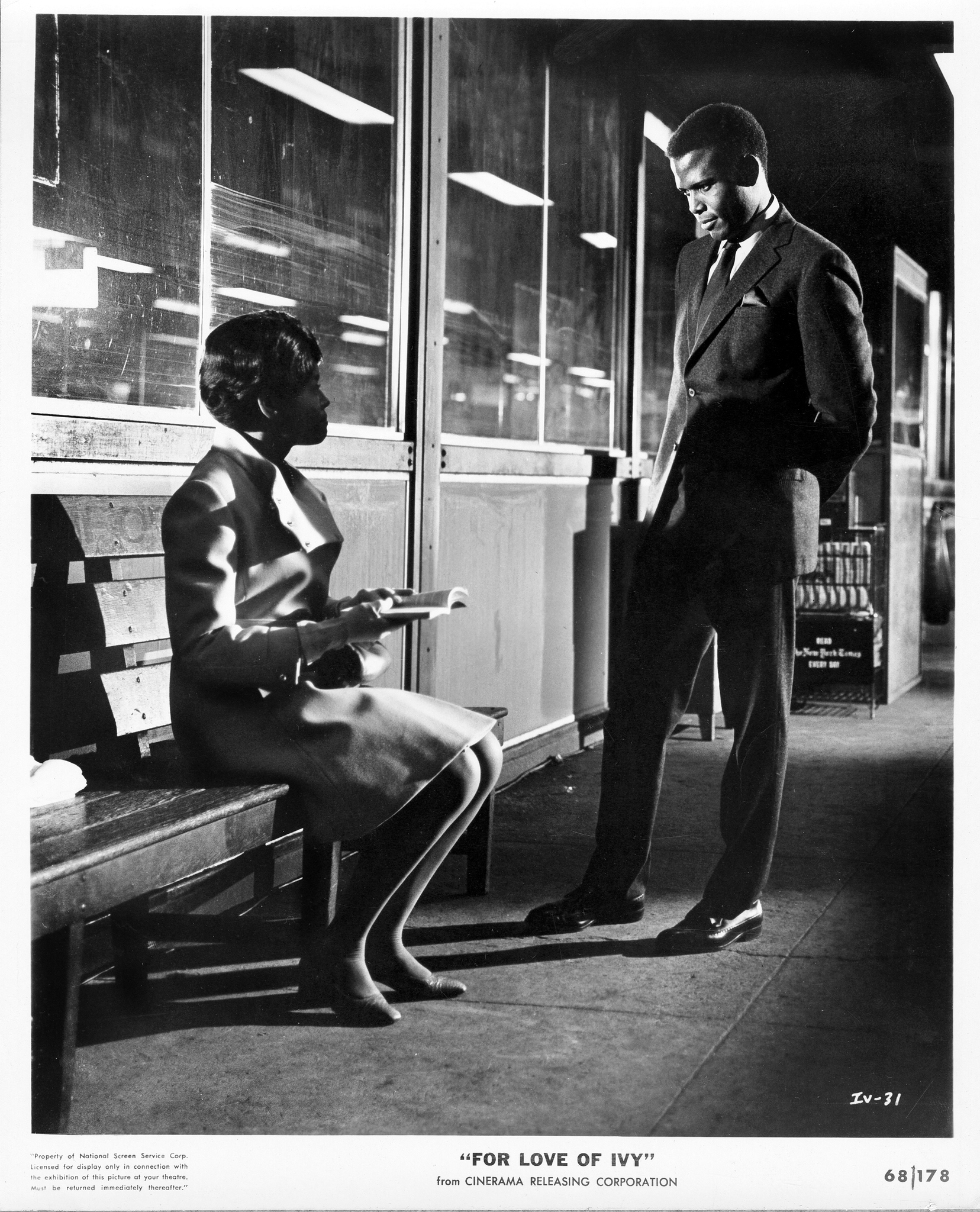 Sidney Poitier and Abbey Lincoln in For Love of Ivy (1968)