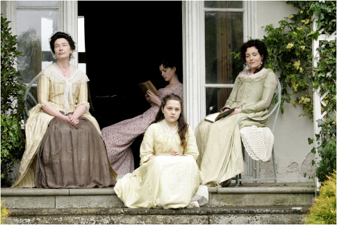 Anne Hathaway, Lucy Cohu, Eleanor Methven, and Jessica Ashworth in Becoming Jane (2007)