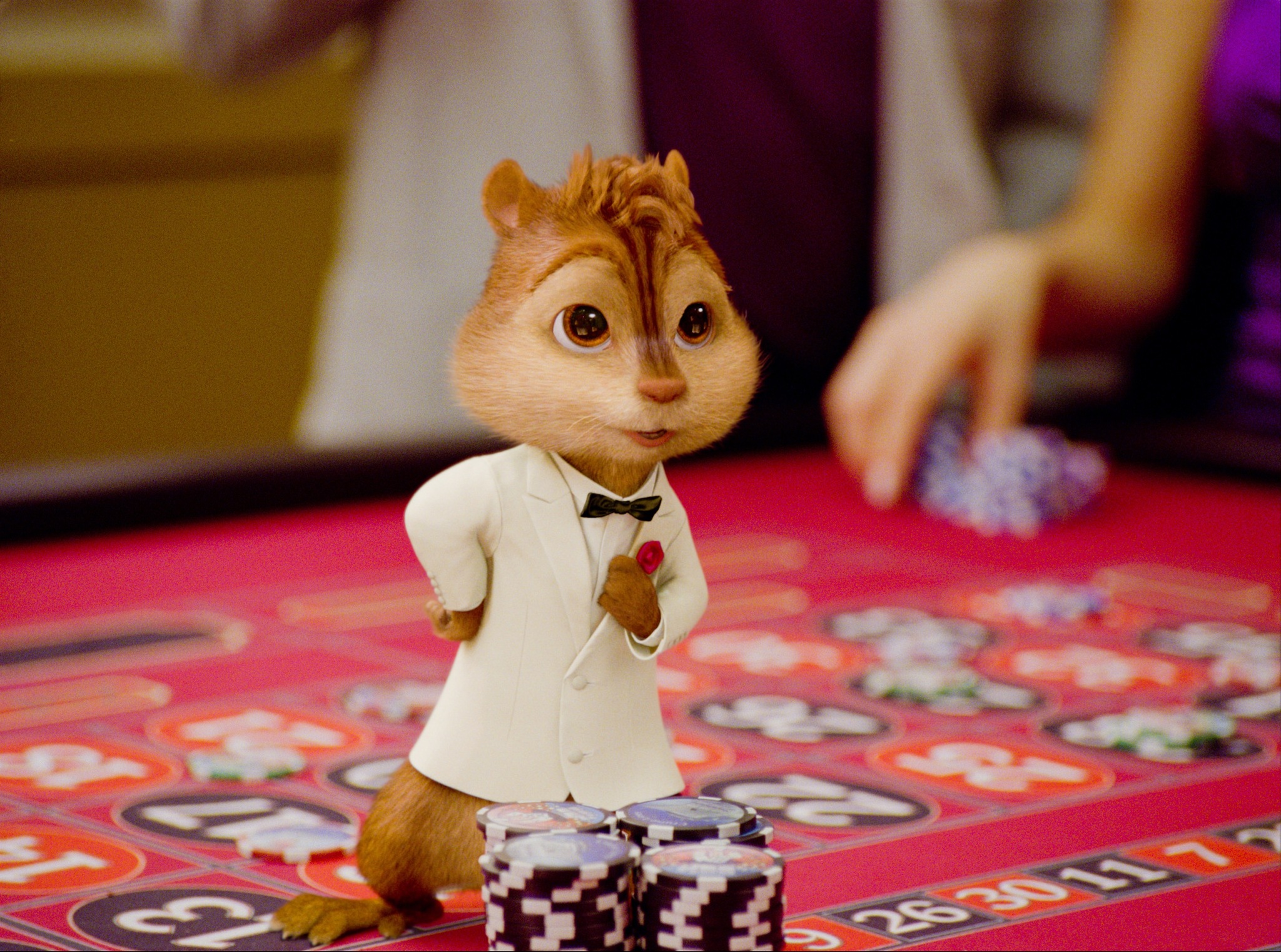 Justin Long in Alvin and the Chipmunks: Chipwrecked (2011)