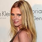 Lara Stone