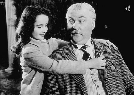 Elizabeth Taylor and Nigel Bruce in Lassie Come Home (1943)