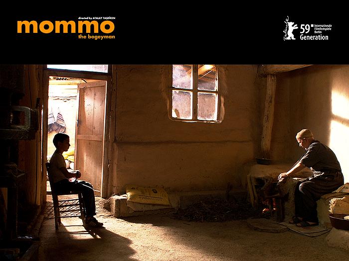 Mommo (2009)