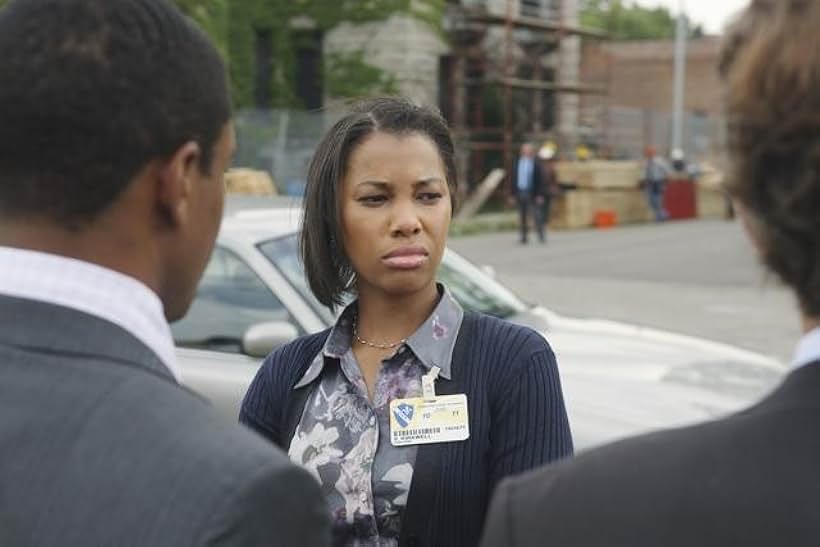 Ayanna Fullilove and Jon Michael Hill in Detroit 1-8-7 (2010)