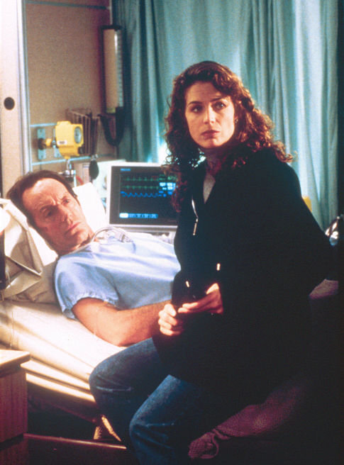 Lance Henriksen and Megan Gallagher in Millennium (1996)