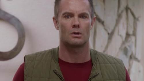 Garret Dillahunt in Raising Hope (2010)