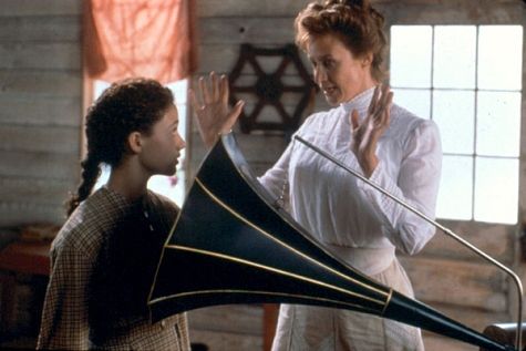 Emmy Rossum and Janet McTeer in Songcatcher (2000)