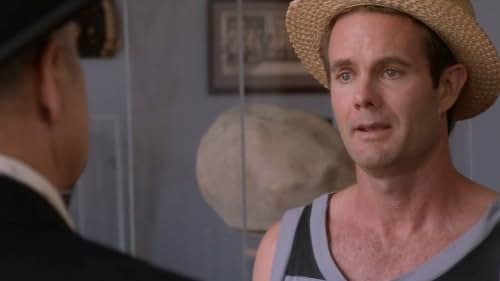 Garret Dillahunt in Raising Hope (2010)