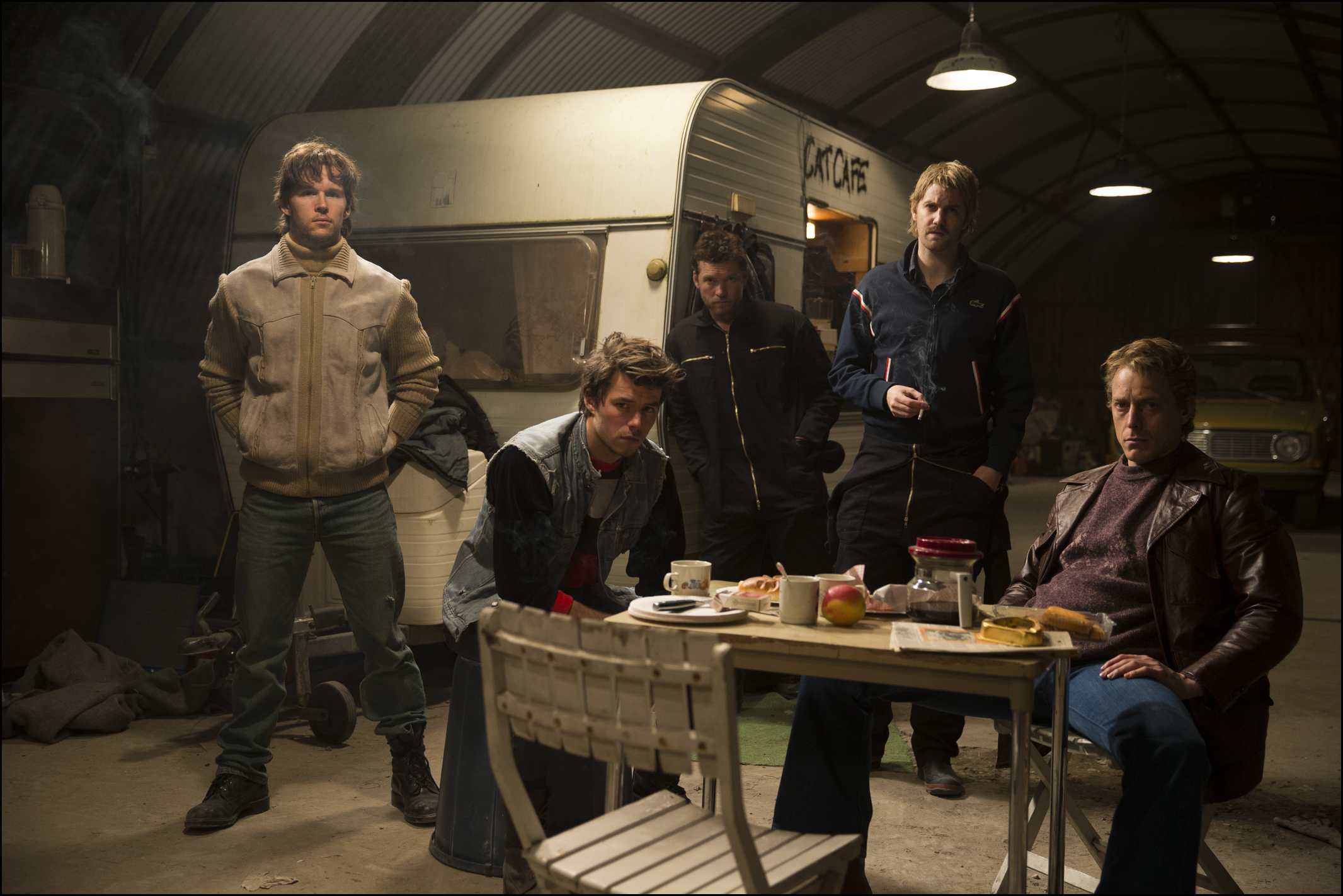 Ryan Kwanten, Jim Sturgess, Sam Worthington, Mark van Eeuwen, and Thomas Cocquerel in Kidnapping Mr. Heineken (2015)