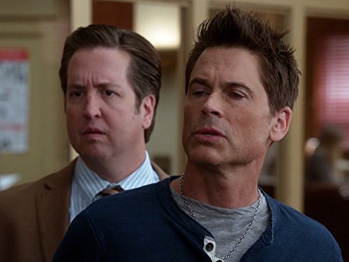 Rob Lowe and Steve Little in The Grinder (2015)