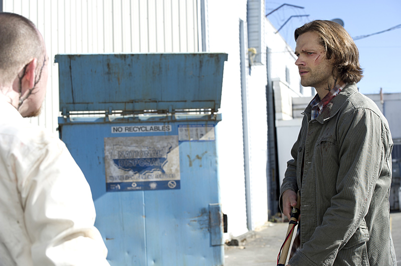 Jared Padalecki and Trevor Roberts in Supernatural (2005)