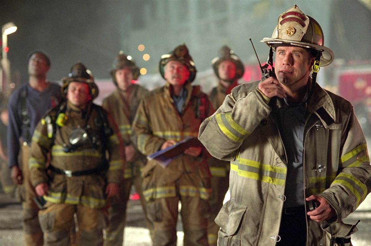 John Travolta, Kevin Chapman, and Mark Yant in Ladder 49 (2004)