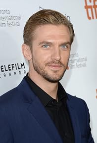 Primary photo for Dan Stevens