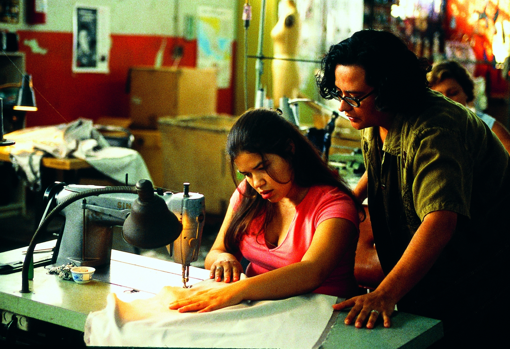 Ingrid Oliu and America Ferrera in Real Women Have Curves (2002)