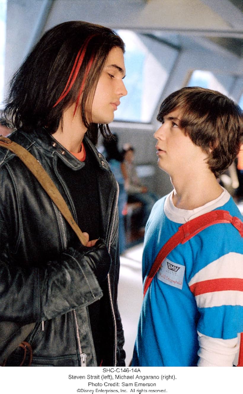 Michael Angarano and Steven Strait in Sky High (2005)