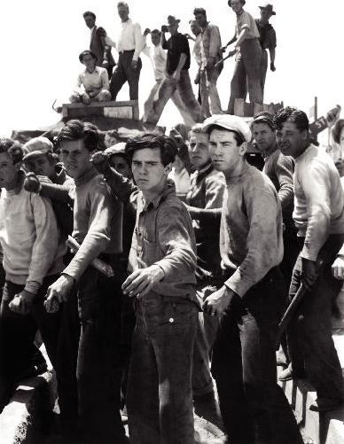 Alan Hale Jr., Sterling Holloway, Beaudine Anderson, Frankie Darro, and Edwin Phillips in Wild Boys of the Road (1933)