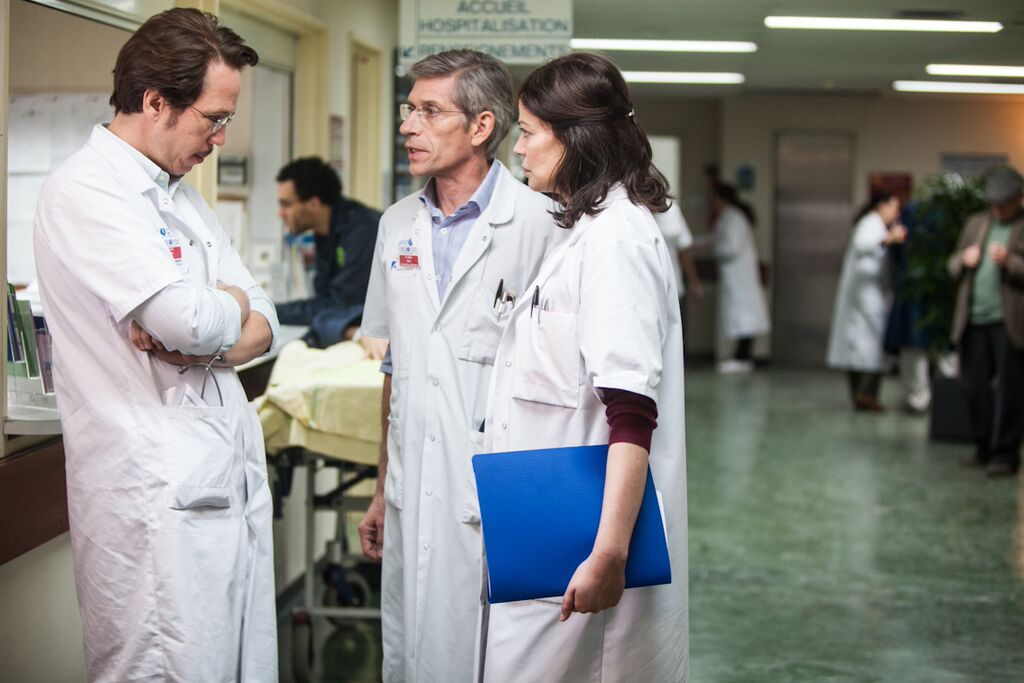 Marianne Denicourt, Jacques Gamblin, and Reda Kateb in Hippocrates: Diary of a French Doctor (2014)