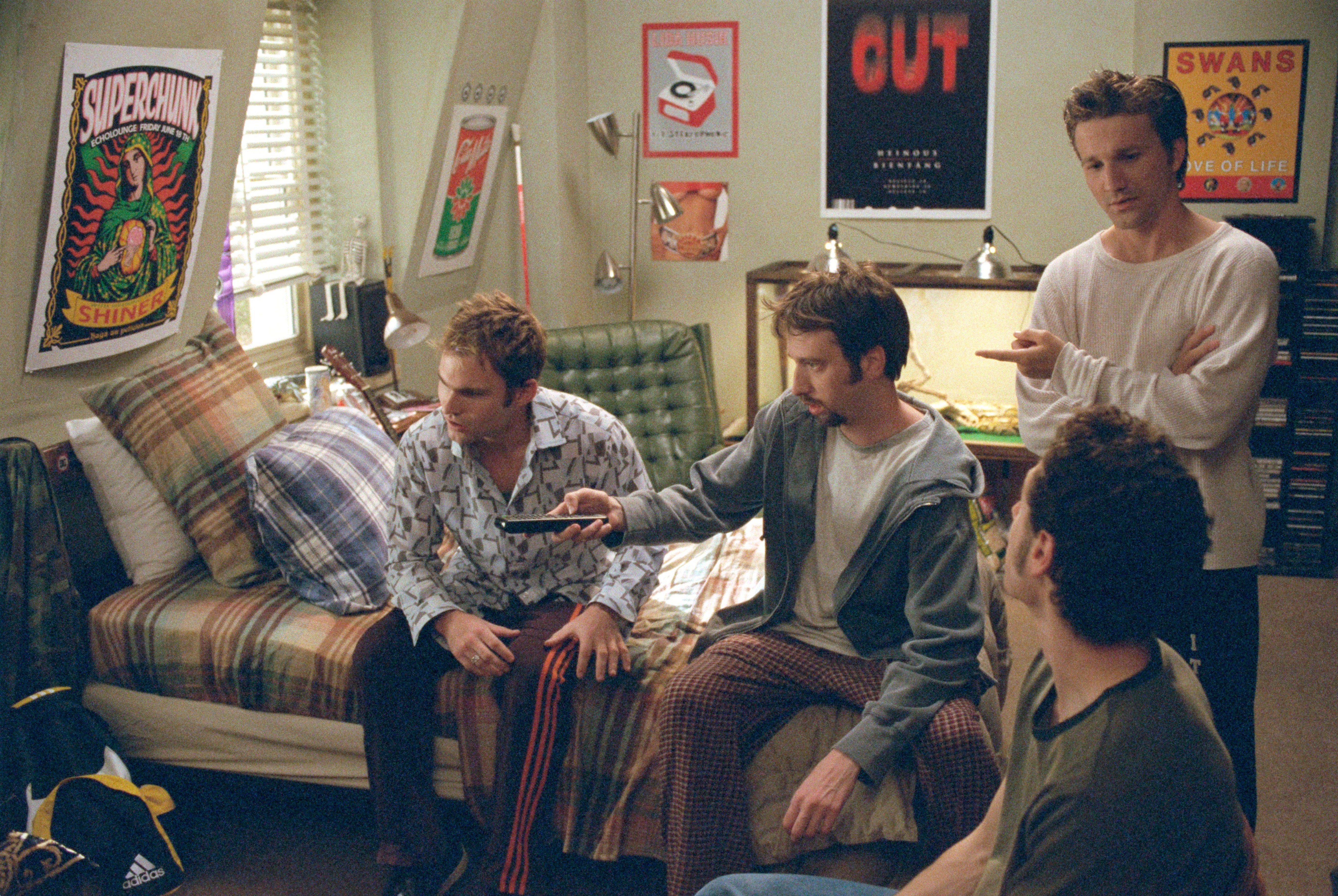 Breckin Meyer, Seann William Scott, Paulo Costanzo, and Tom Green in Road Trip (2000)