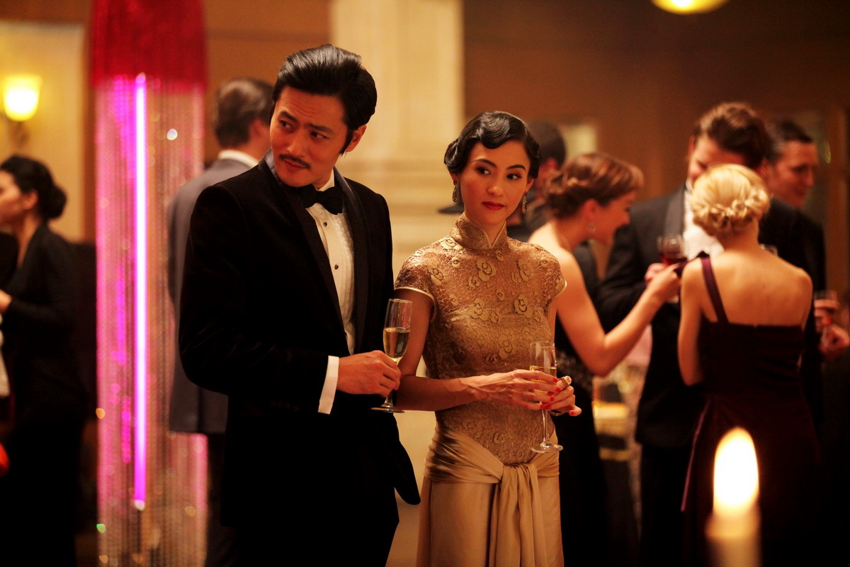 Cecilia Cheung and Jang Dong-gun in Dangerous Liaisons (2012)