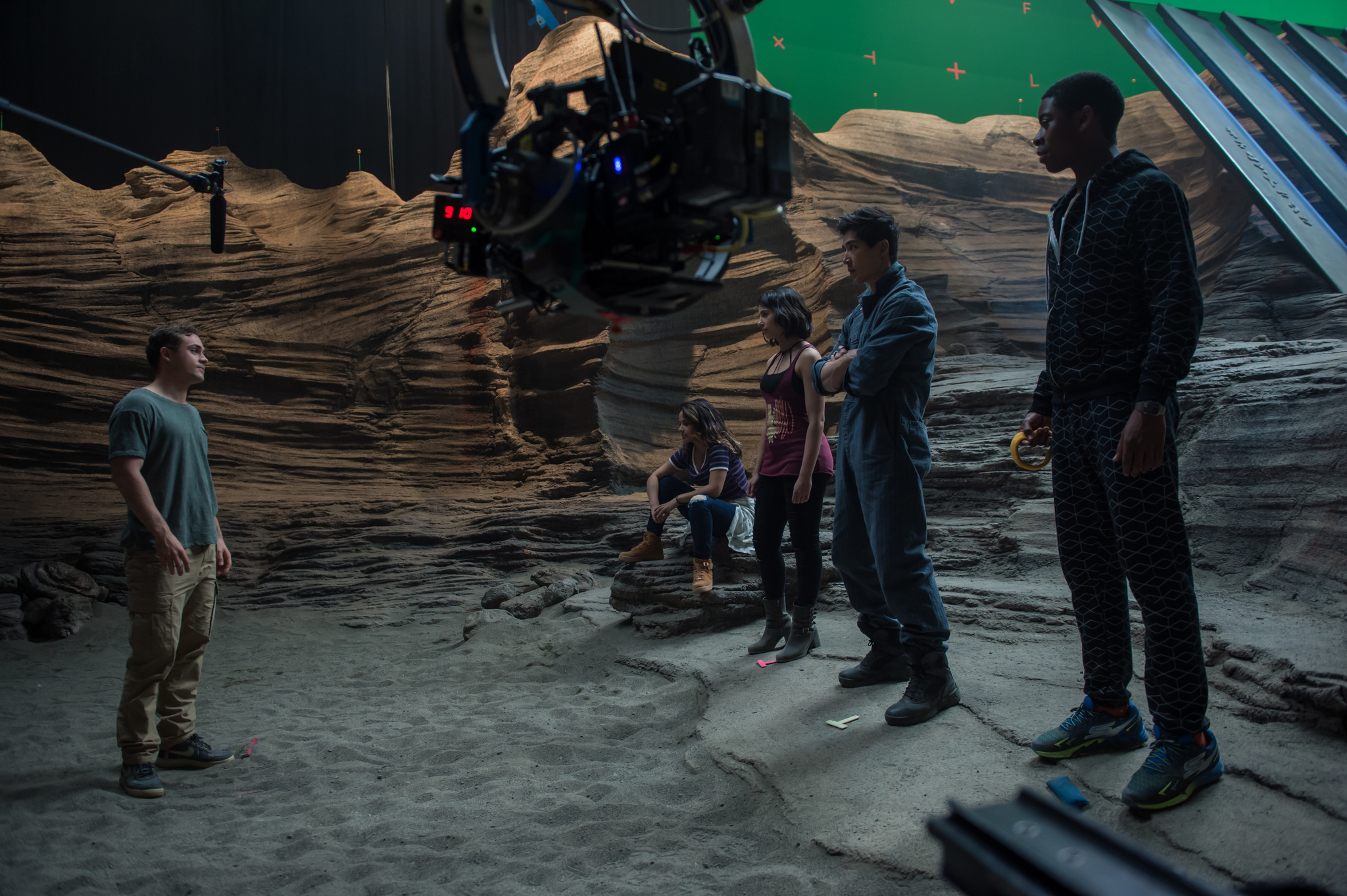 Becky G, Ludi Lin, Dacre Montgomery, Naomi Scott, and RJ Cyler in Power Rangers (2017)