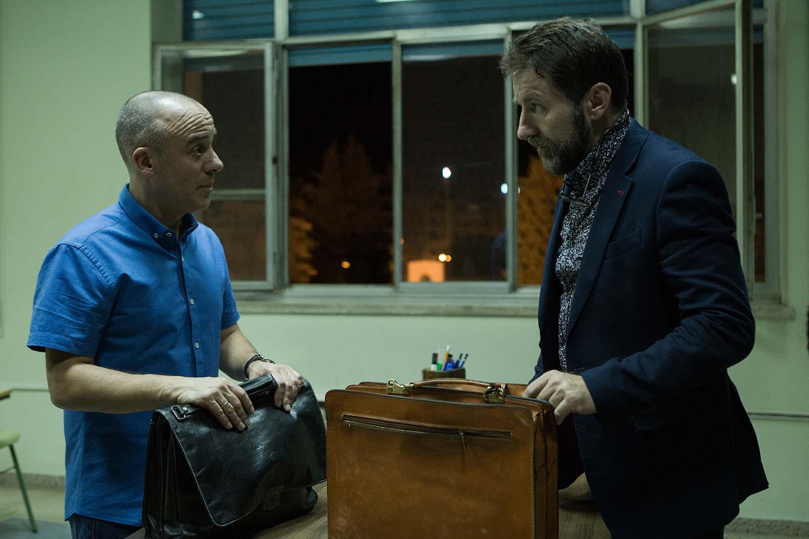 Antonio de la Torre and Javier Gutiérrez in The Motive (2017)