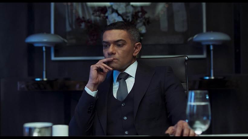 Asser Yassin in Suits (2022)