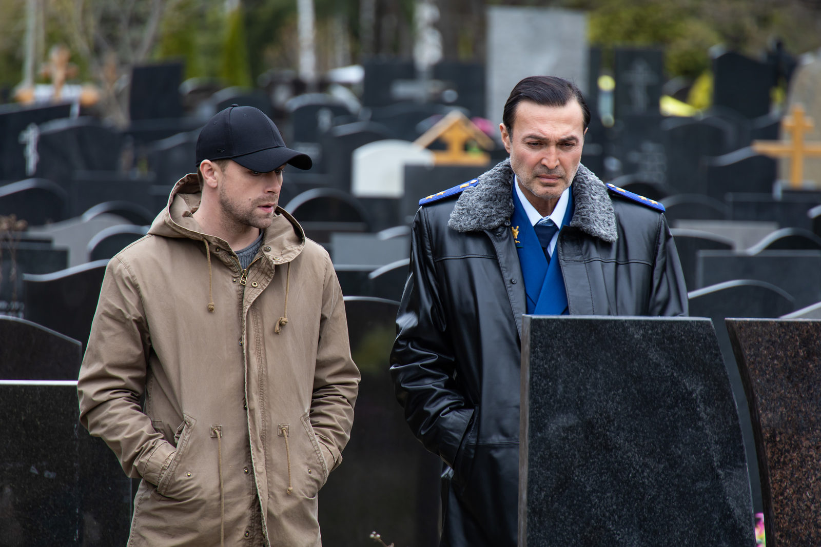 Samvel Muzhikyan and Vladimir Veryovochkin in Igra na vyzhivanie (2020)