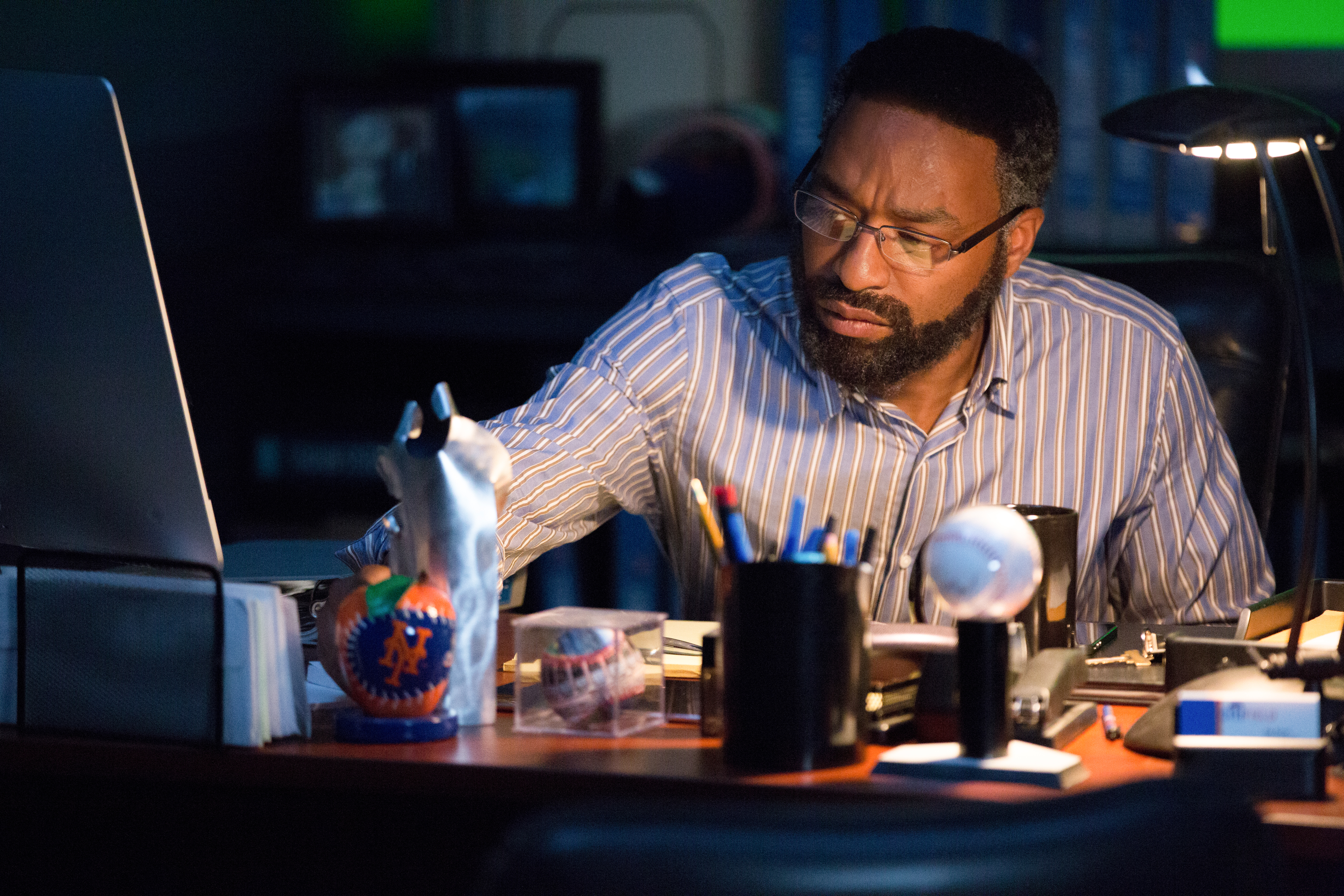 Chiwetel Ejiofor in Secret in Their Eyes (2015)