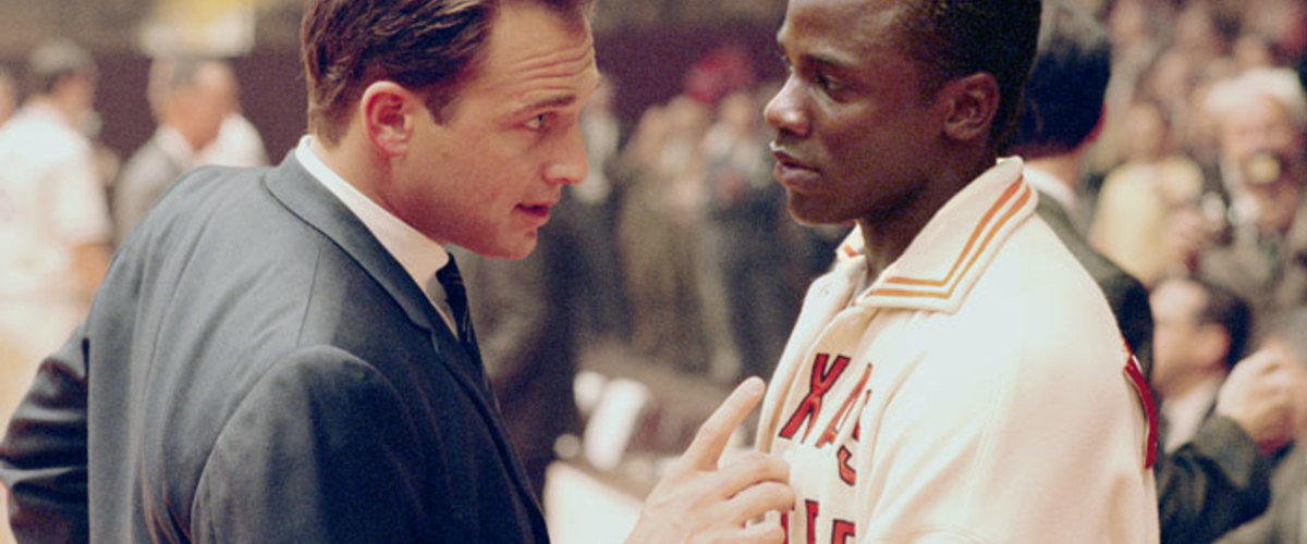 Josh Lucas and Derek Luke in Glory Road (2006)