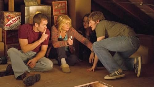 Martha Plimpton, Garret Dillahunt, Shannon Woodward, and Lucas Neff in Raising Hope (2010)