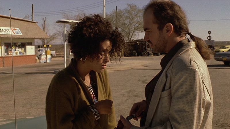 Billy Bob Thornton and Cynda Williams in One False Move (1991)