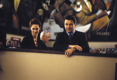 Alec Baldwin and Jennifer Love Hewitt in Shortcut to Happiness (2003)