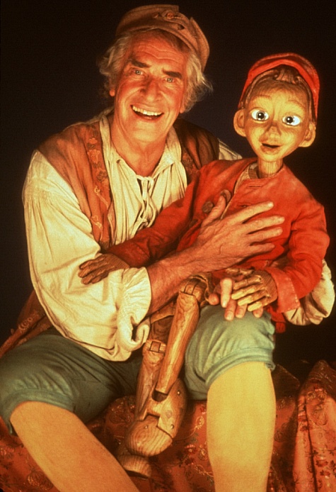 Martin Landau and Jonathan Taylor Thomas in The Adventures of Pinocchio (1996)