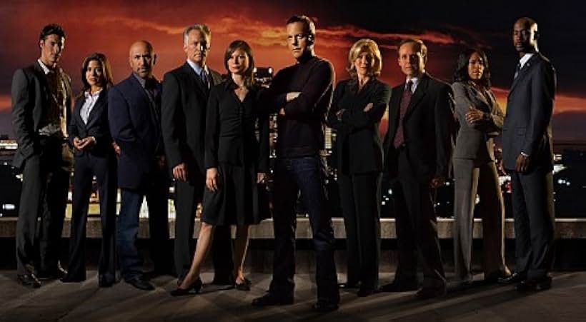 Kiefer Sutherland, Peter MacNicol, Regina King, Jayne Atkinson, Eric Balfour, James Morrison, Marisol Nichols, Mary Lynn Rajskub, Carlo Rota, and D.B. Woodside in 24 (2001)