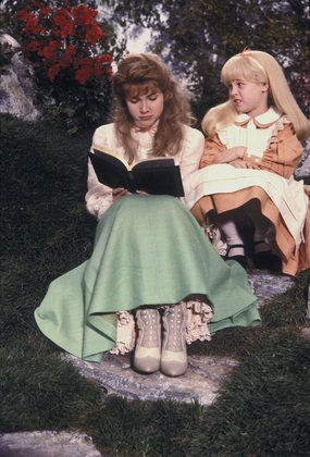 "Alice in Wonderland" Sharee Gregory & Natalie Gregory 1985 CBS