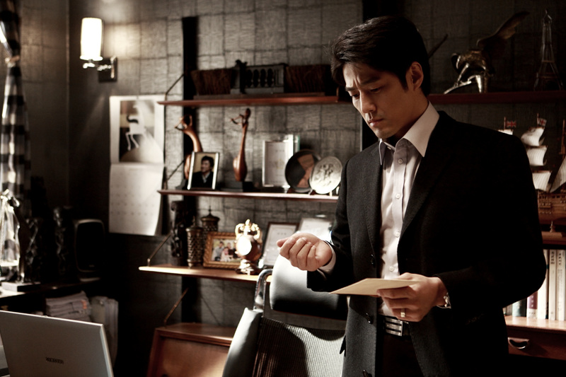 Ji Jin-hee in Parallel Life (2010)