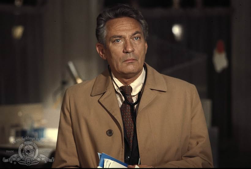 Peter Finch in Sunday Bloody Sunday (1971)