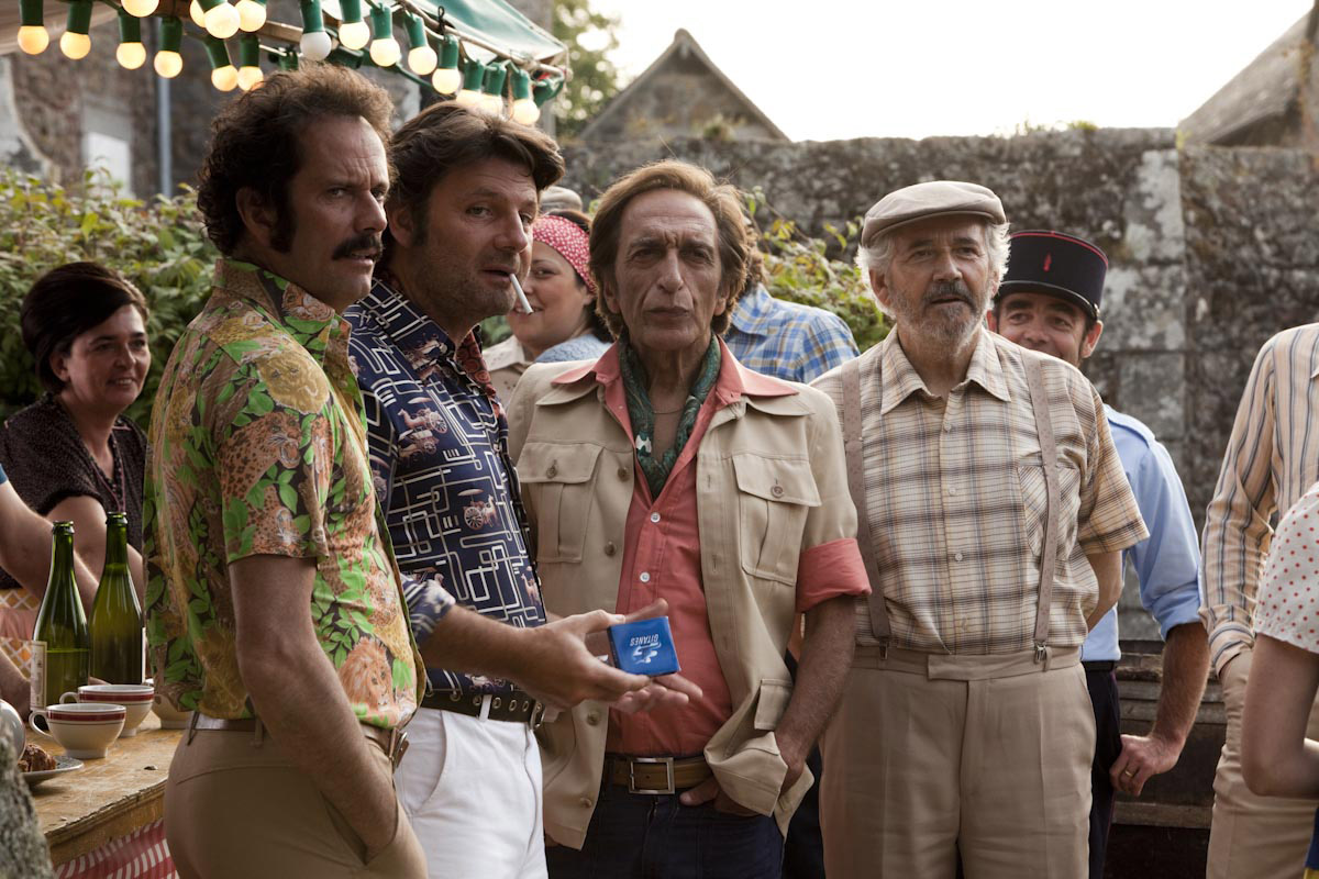 Gérard Darmon, Alain Doutey, Philippe Lellouche, and Christian Vadim in Nos plus belles vacances (2012)