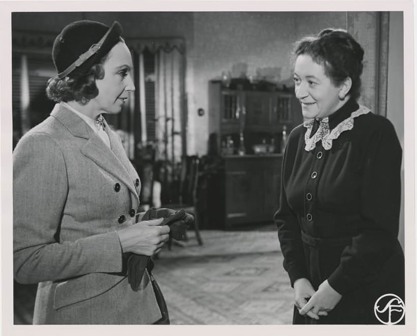 Hjördis Petterson and Inga Tidblad in Divorced (1951)