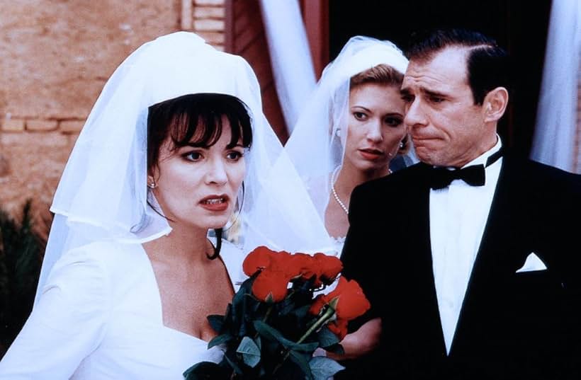 Iris Berben and Sergi Mateu in Frau Rettich, die Czerni und ich (1998)