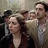 Adrien Brody, Frank Finlay, Maureen Lipman, and Julia Rayner in The Pianist (2002)