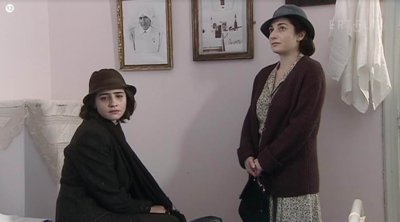 Natalia Stylianou and Maria Kitsou in Karyotakis (2009)